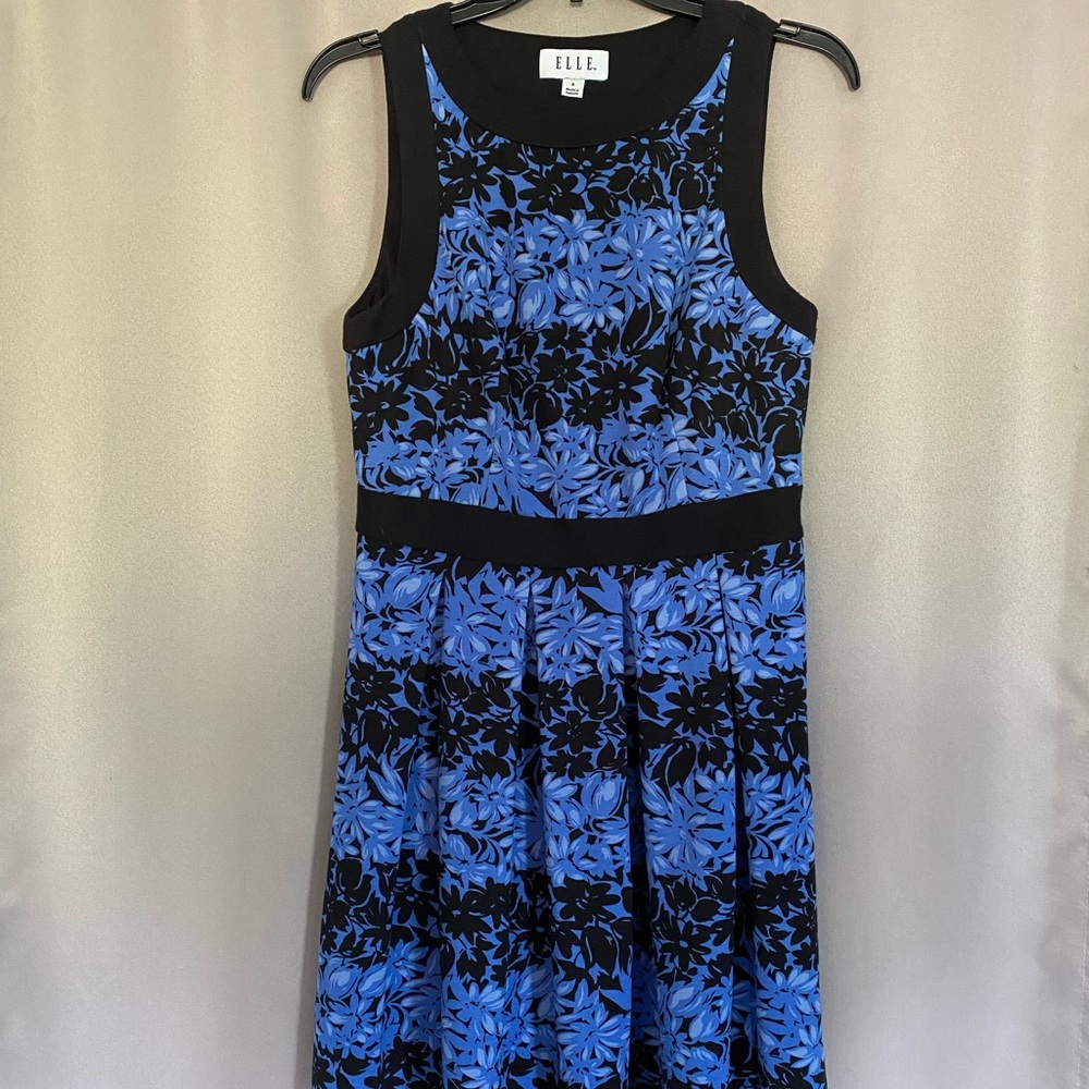 Navy and blue Elle brand dress size 6